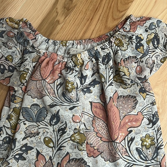 Loft off the shoulder floral top with metallic detail! - Picture 2 of 3